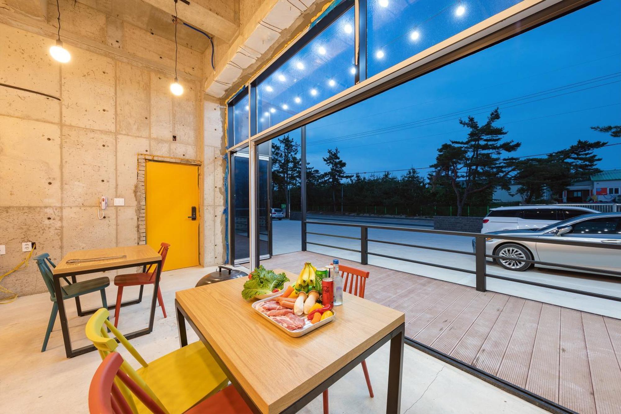 Gangneung Joeungot Poolvilla エクステリア 写真