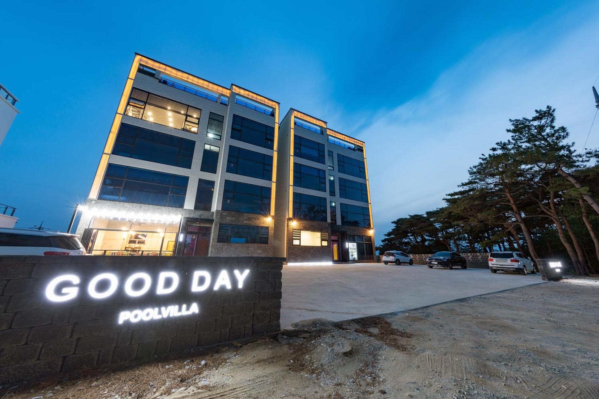 Gangneung Joeungot Poolvilla エクステリア 写真